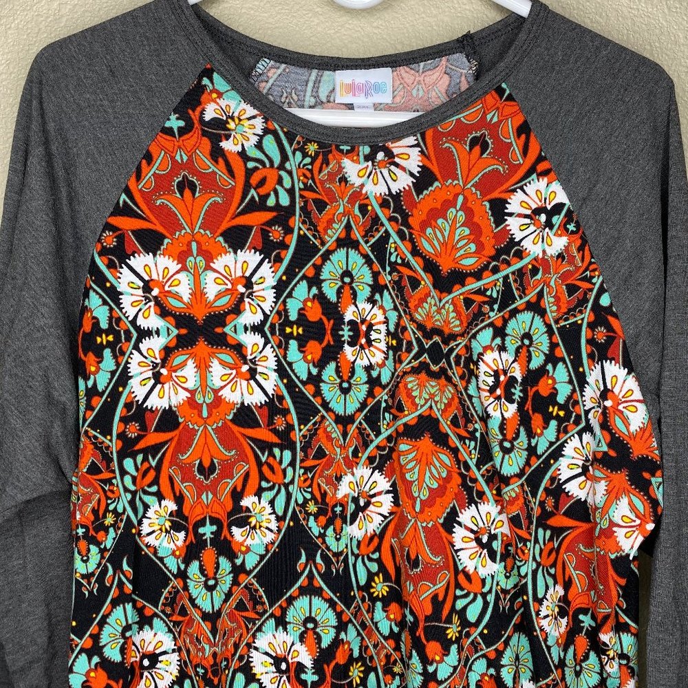 LuLaRoe Randy Baseball Style Crew Neck Knit Top 2X